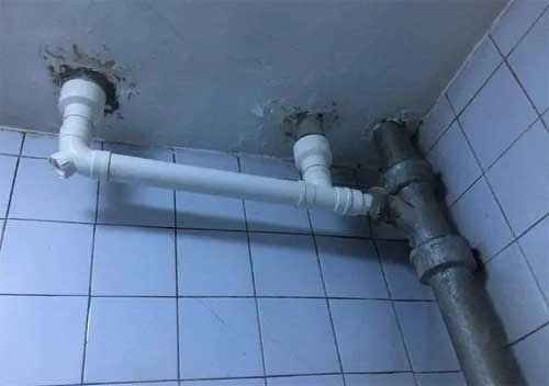 家里漏水了？北京朝陽區(qū)新裝房墻根滲水原因揭秘